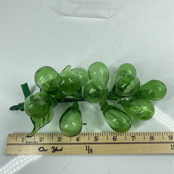 Vintage Large Green Glass Grapes Cluster 9" Murano Style Art Decor Fruit Leaves - Picture 8 of 8